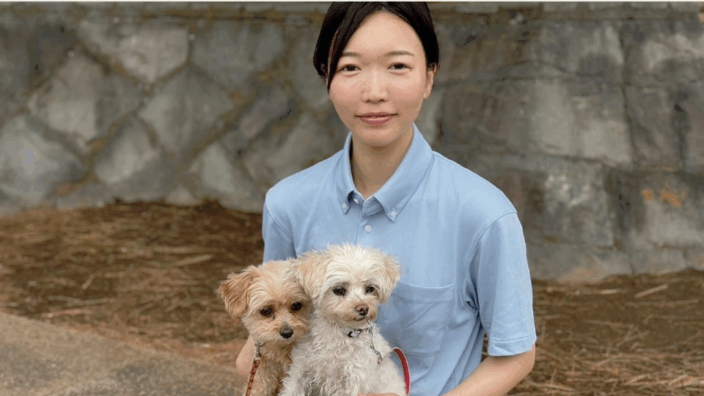 ペットシッターおうちでいっしょ代表兼専属シッターの顔写真